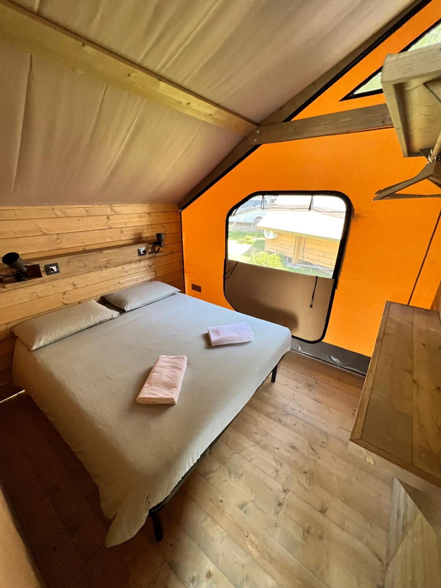 Glamping Camping Rivabella เลคโค ภายนอก รูปภาพ