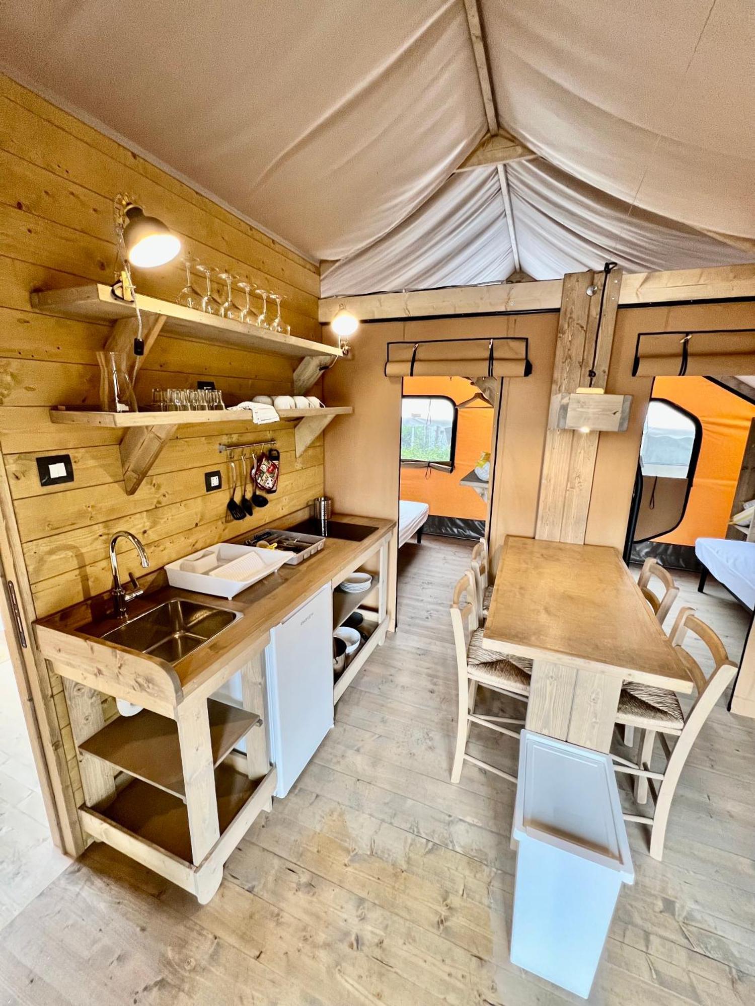 Glamping Camping Rivabella เลคโค ภายนอก รูปภาพ